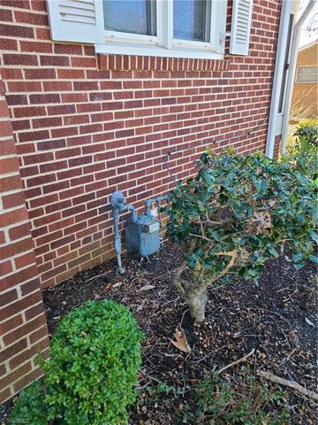 206 Moore Avenue, High Point, NC 27263