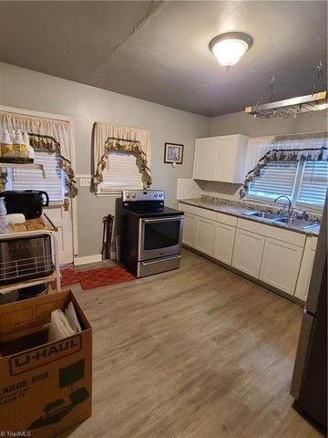 206 Moore Avenue, High Point, NC 27263