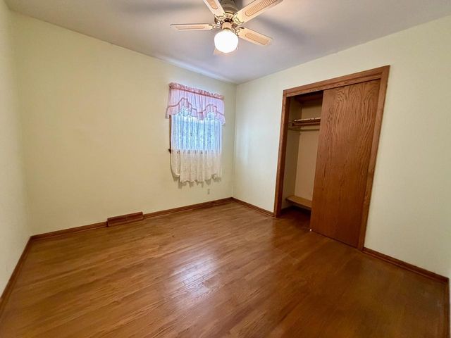 8541 W Mcmyron STREET, West Allis, WI 53214