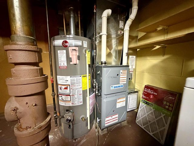 8541 W Mcmyron STREET, West Allis, WI 53214