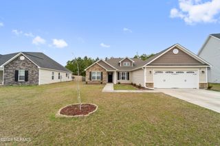318 Old Snap Dragon Court, Jacksonville, NC 28546