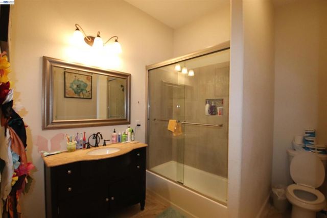 2511 2511 S Laurel, Stockton, CA 95206