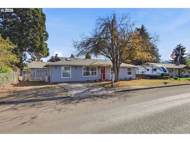 1033 S 34TH Pl, Springfield, OR 97478