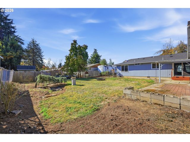 1033 S 34TH Pl, Springfield, OR 97478