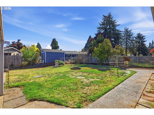 1033 S 34TH Pl, Springfield, OR 97478