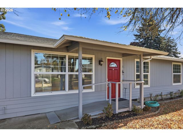 1033 S 34TH Pl, Springfield, OR 97478