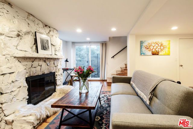 19511 Sunken Trail, Topanga (los Angeles), CA 90290