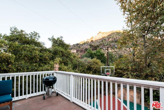 19511 Sunken Trail, Topanga (los Angeles), CA 90290