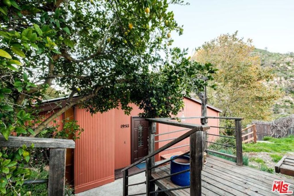 19511 Sunken Trail, Topanga (los Angeles), CA 90290