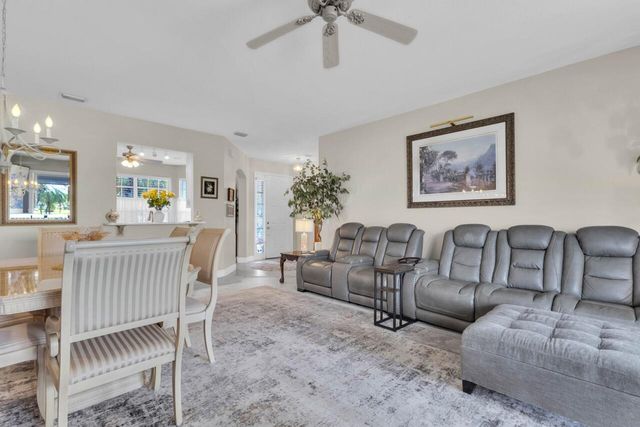 5780 W 1st Sq Square SW, Vero Beach, FL 32968