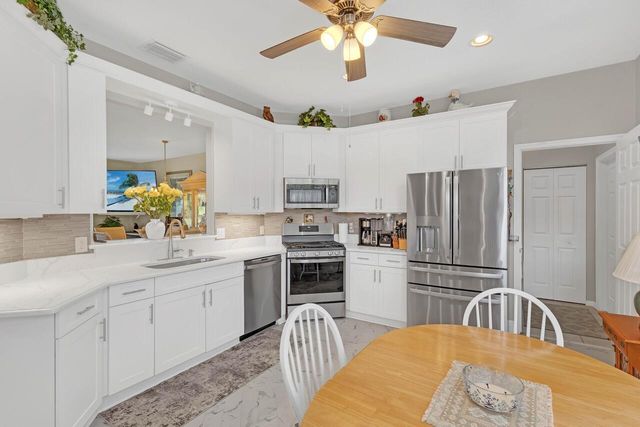 5780 W 1st Sq Square SW, Vero Beach, FL 32968