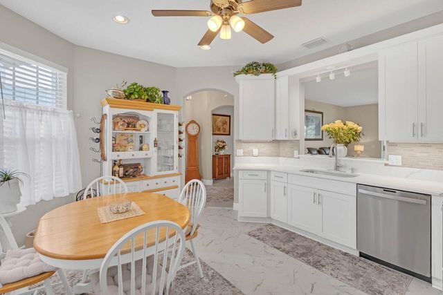5780 W 1st Sq Square SW, Vero Beach, FL 32968