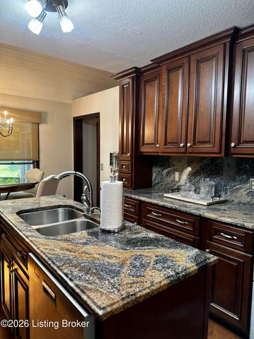 627 Maple Dr, Elizabethtown, KY 42701