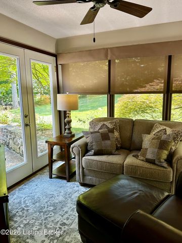 627 Maple Dr, Elizabethtown, KY 42701