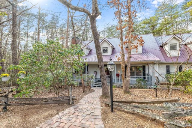 120 Hawks Nest, Sautee Nacoochee, GA 30571