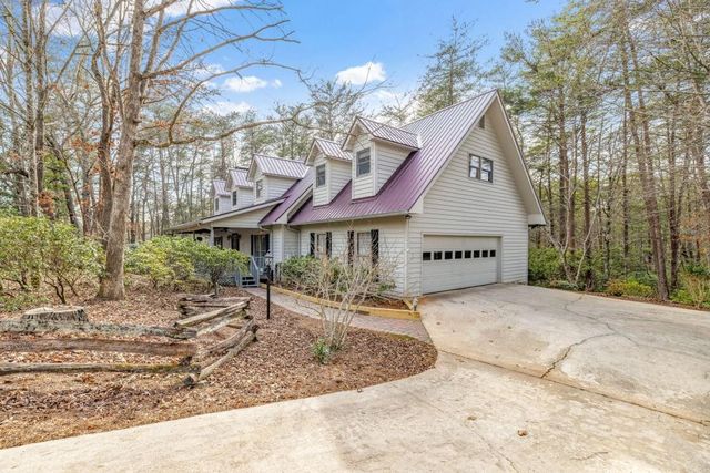 120 Hawks Nest, Sautee Nacoochee, GA 30571