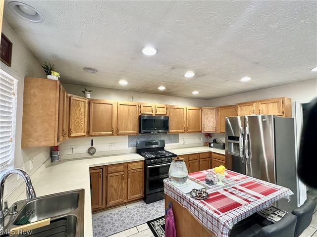 5394 Juniper Court, Ravenna, OH 44266