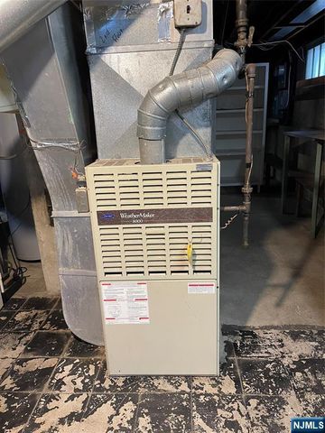 529 Fern Avenue, Lyndhurst, NJ 07071