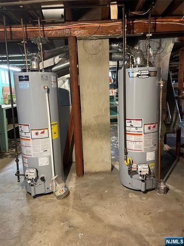 529 Fern Avenue, Lyndhurst, NJ 07071