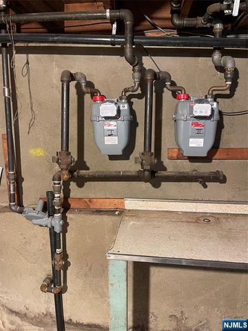 529 Fern Avenue, Lyndhurst, NJ 07071