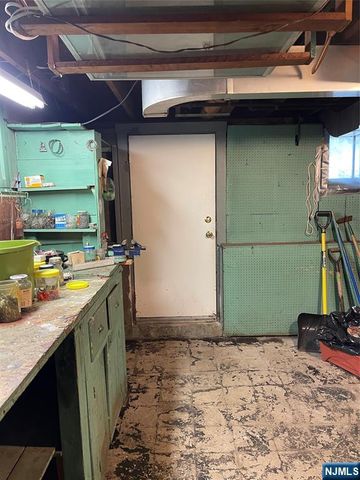 529 Fern Avenue, Lyndhurst, NJ 07071