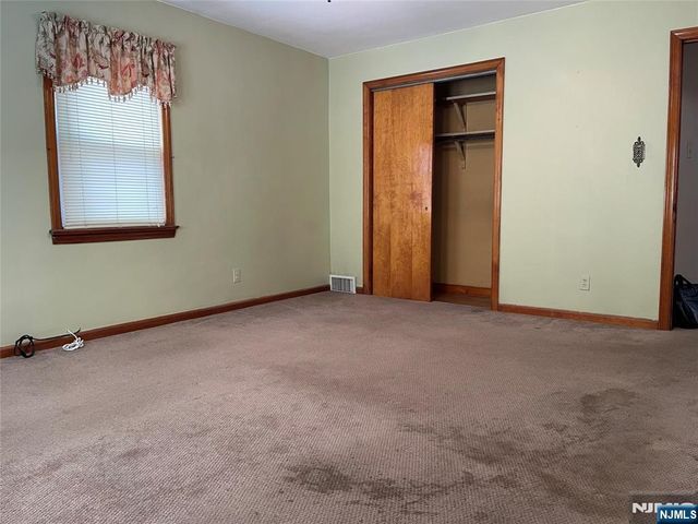 529 Fern Avenue, Lyndhurst, NJ 07071