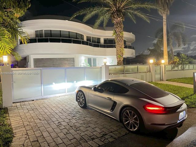 3344 NE 167th Street, North Miami Beach, FL 33160