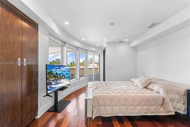 3344 NE 167th Street, North Miami Beach, FL 33160