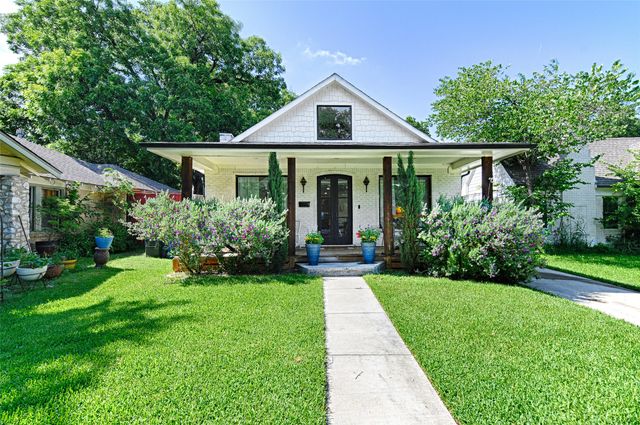 1323 Lansford Avenue, Dallas, TX 75224
