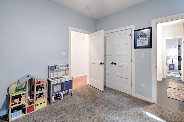 1323 Lansford Avenue, Dallas, TX 75224