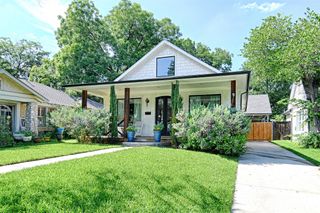 1323 Lansford Avenue, Dallas, TX 75224