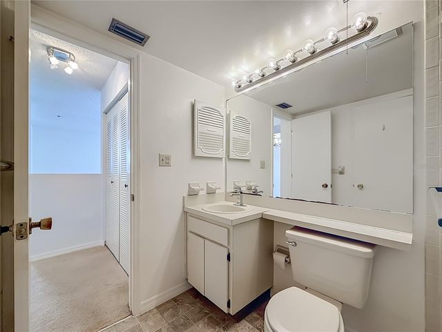 6810 STONES THROW CIRCLE N 13302, St Petersburg, FL 33710