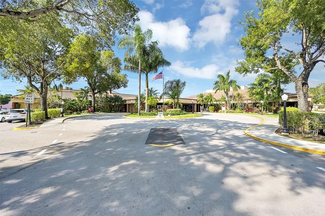 2780 N Pine Island Road 312, Sunrise, FL 33322