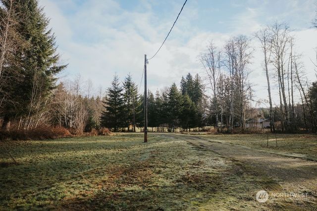 3142 Undie Road, Forks, WA 98331