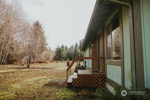 3142 Undie Road, Forks, WA 98331