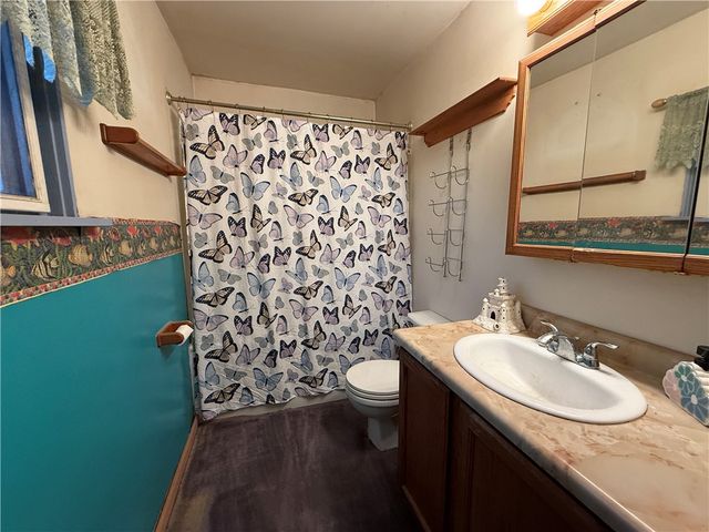727 Thompson Str, Turtle Creek, PA 15145