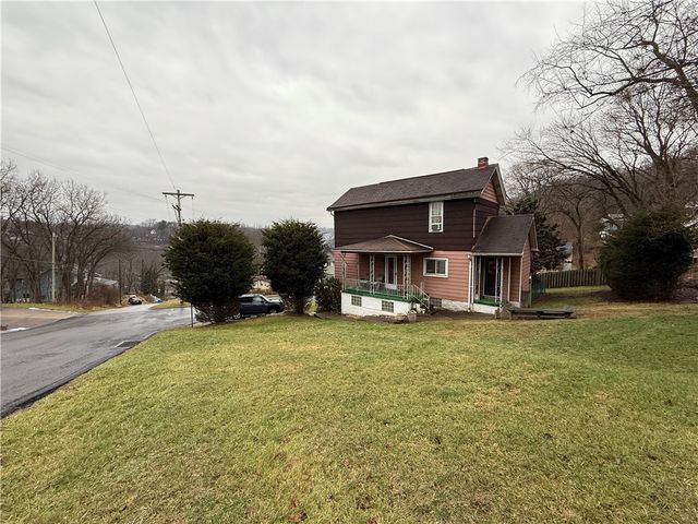 727 Thompson Str, Turtle Creek, PA 15145