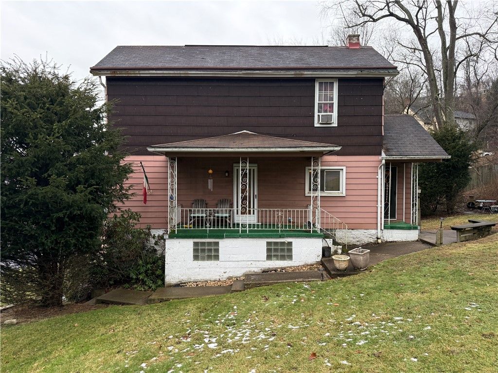 727 Thompson Str, Turtle Creek, PA 15145