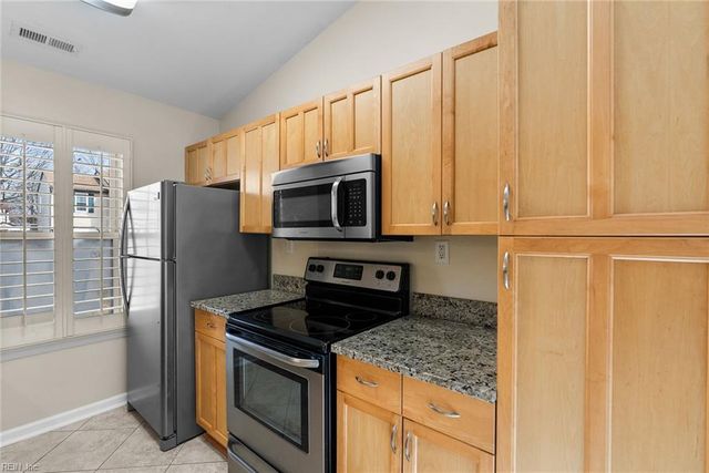 3817R Clearwood CT, Virginia Beach, VA 23453