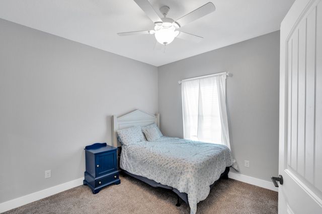 61 Rockett Lane, Pecan Hill, TX 75154