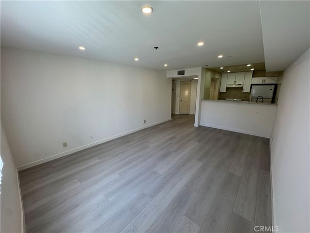 2616 Canada 102, Glendale, CA 91208