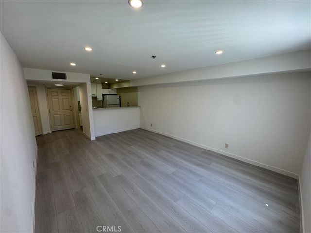 2616 Canada 102, Glendale, CA 91208