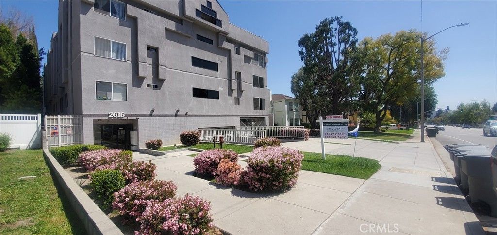 2616 Canada 102, Glendale, CA 91208