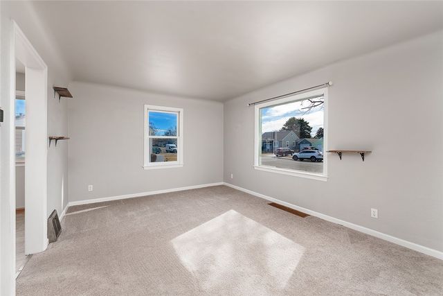 1237 Avenue E, Billings, MT 59102