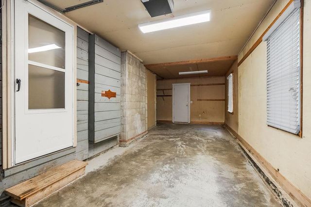 5414 W 72nd Terrace, Prairie Village, KS 66208