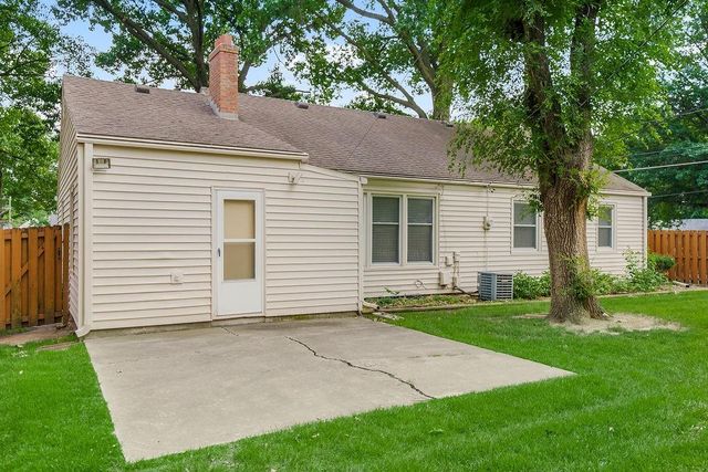 5414 W 72nd Terrace, Prairie Village, KS 66208