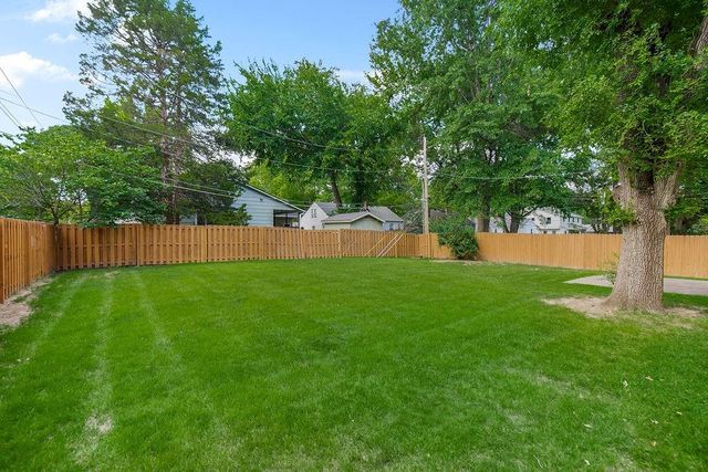 5414 W 72nd Terrace, Prairie Village, KS 66208