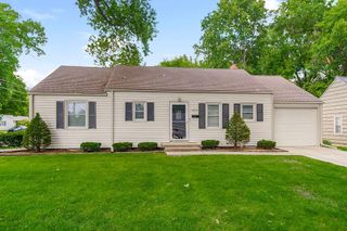 5414 W 72nd Terrace, Prairie Village, KS 66208