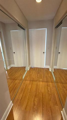 6180 Kings Gate Cir, Delray Beach, FL 33484