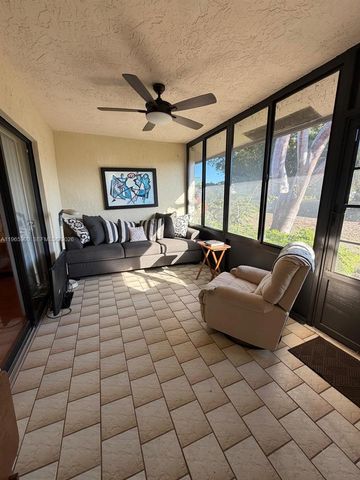 6180 Kings Gate Cir, Delray Beach, FL 33484